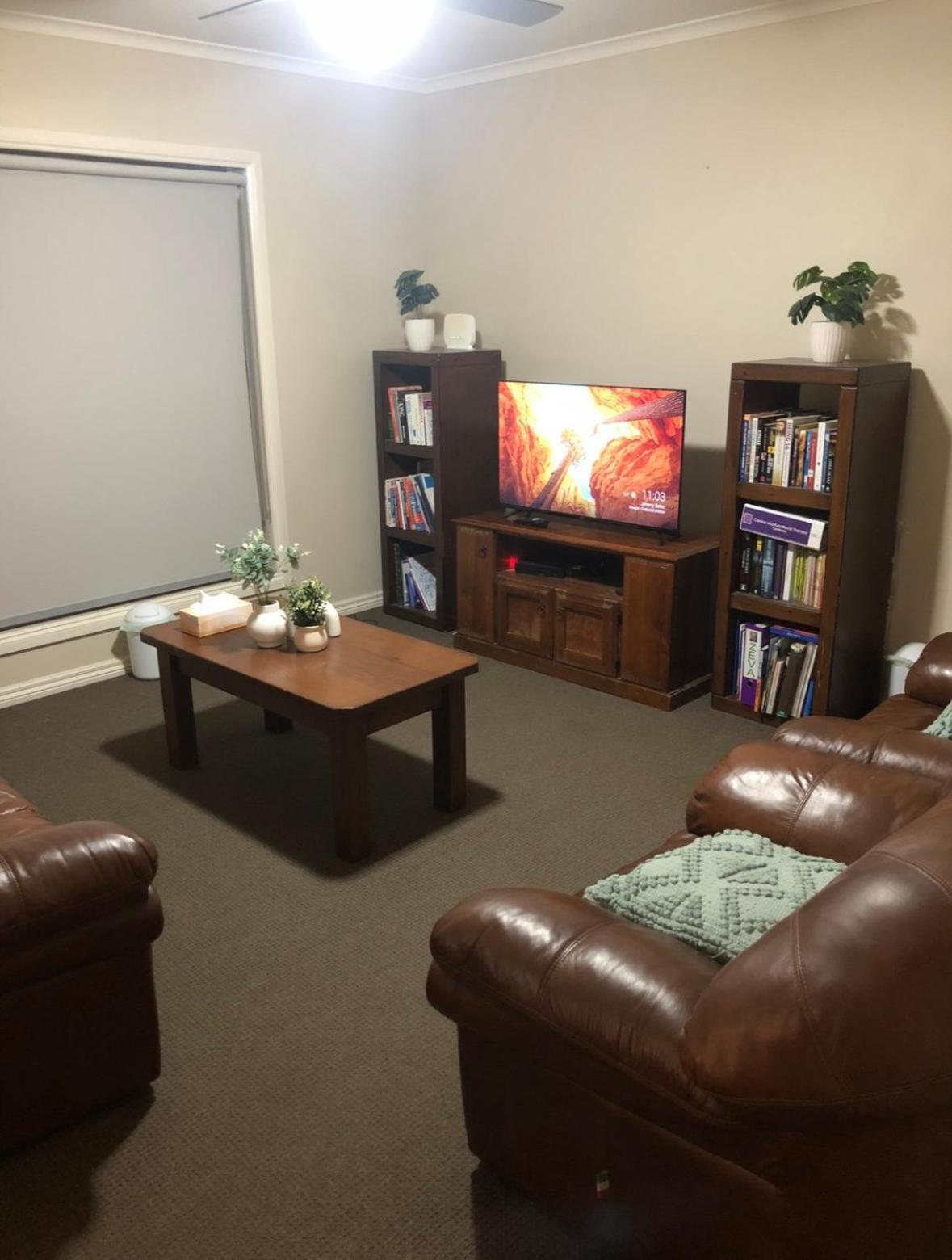 Semi-Private Half House With Games Room & Jacuzzi In Maiden Gully, Bendigo Exteriör bild